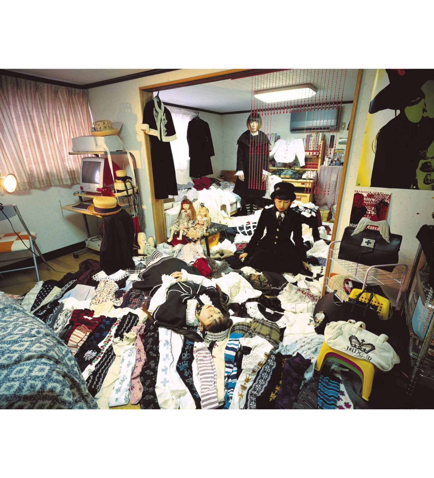Kyoichi Tsuzuki: Happy Victims