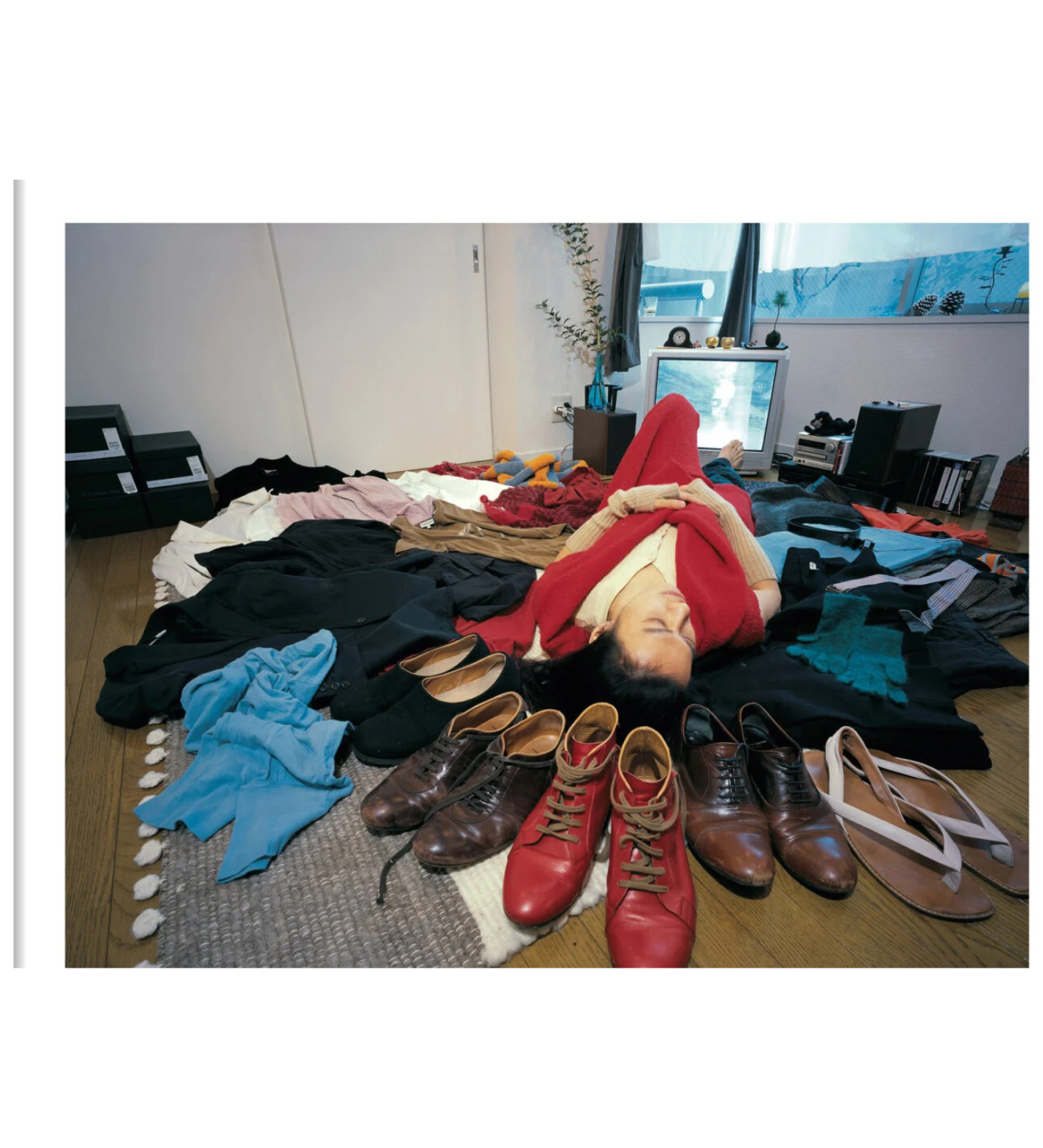 Kyoichi Tsuzuki: Happy Victims