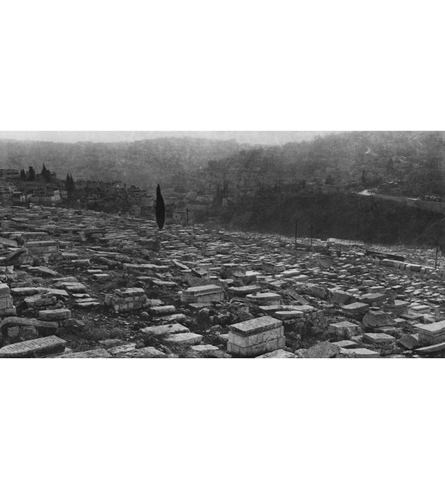 Jungjin Lee: Unnamed Road