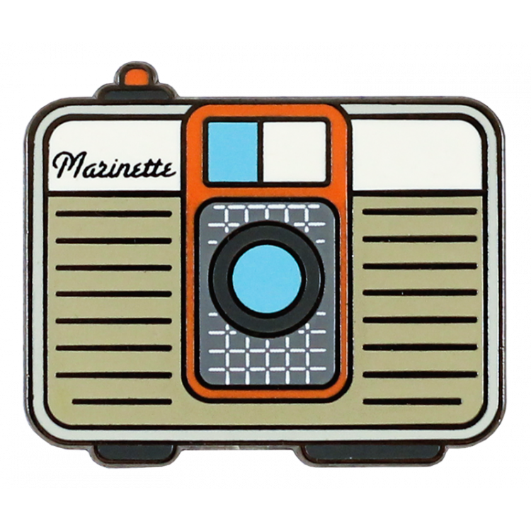 Les Ateliers de Marinette Compact Camera Badge