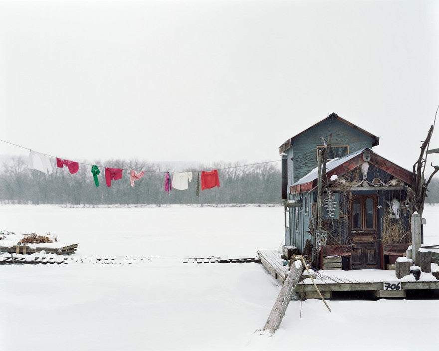 Alec Soth: Sleeping by the Mississippi