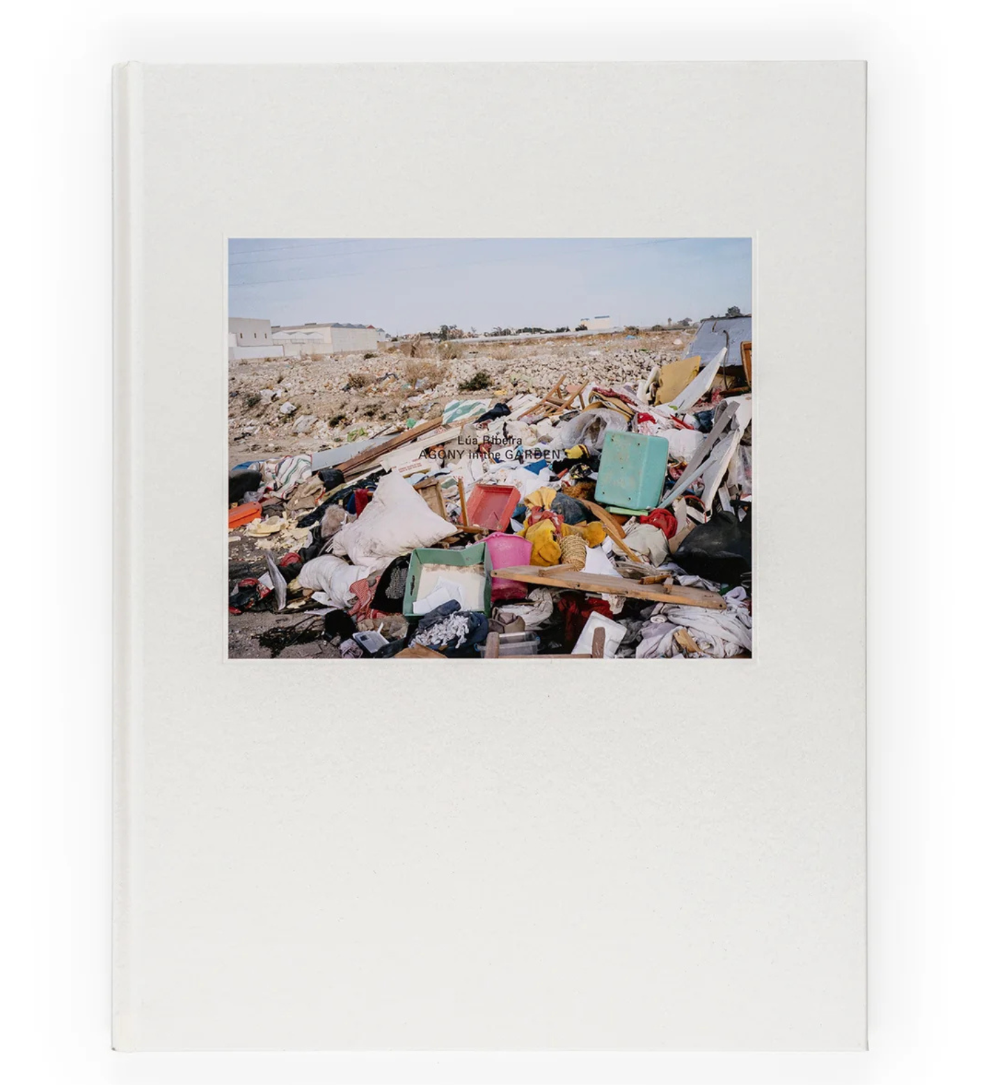 Lúa Ribeira: Agony in the Garden