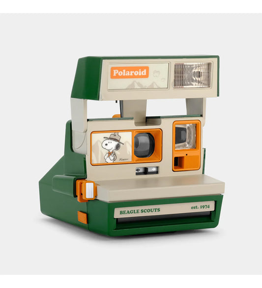 Polaroid 600 Peanuts Beagle Scouts Instant Camera