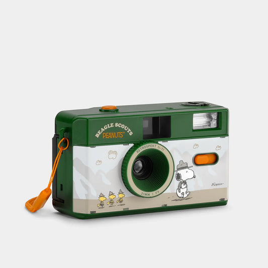 Retrospekt FC-11 Peanuts Beagle Scout 35mm Camera