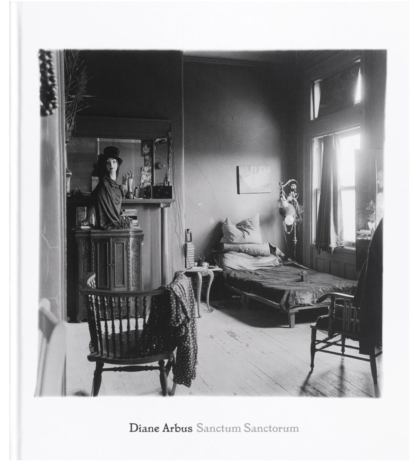 Diane Arbus: Sanctum Sanctorum